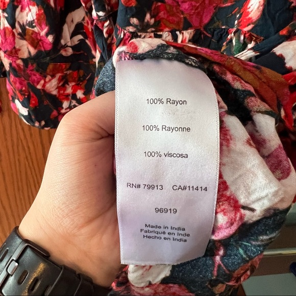 Red Floral Motherhood Maternity Blouse Size Medium Business Casual Office Green - Picture 9 of 10